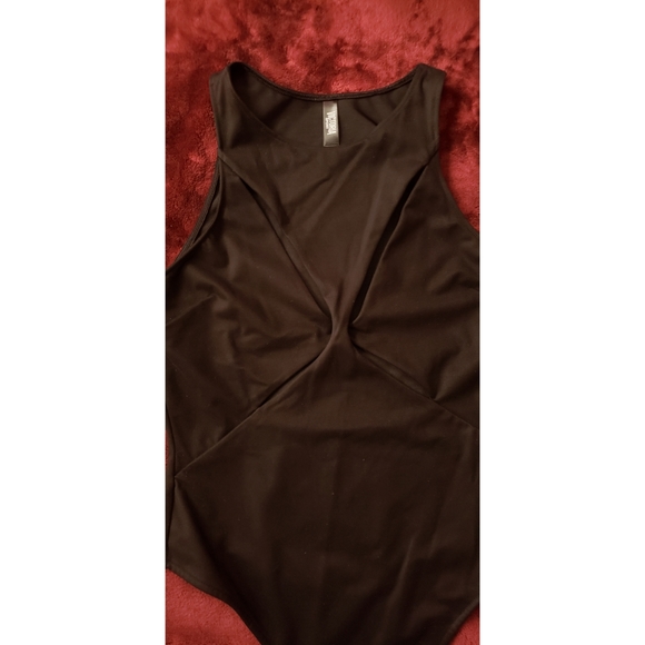 Cutout bodysuit - Picture 3 of 4